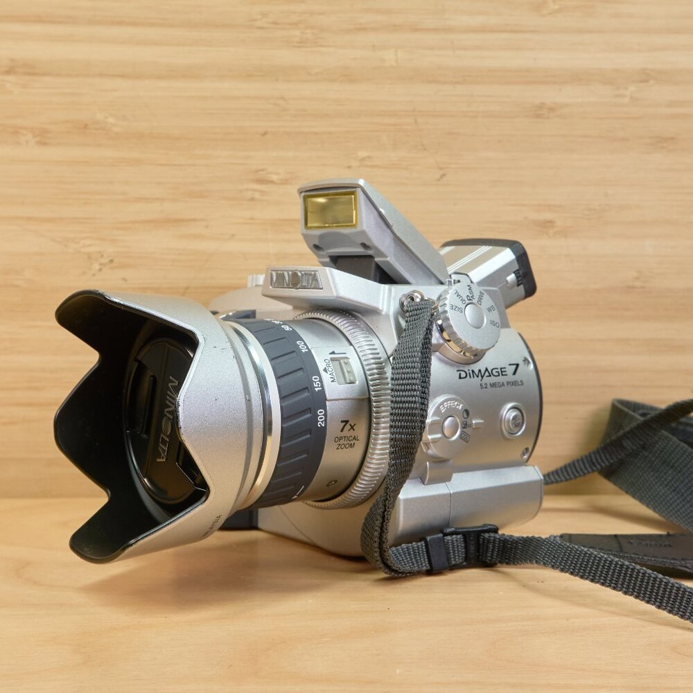 Minolta DiMAGE 7 Digital Camera / 5MP / Tested & Working, Made in Japan StoreSte